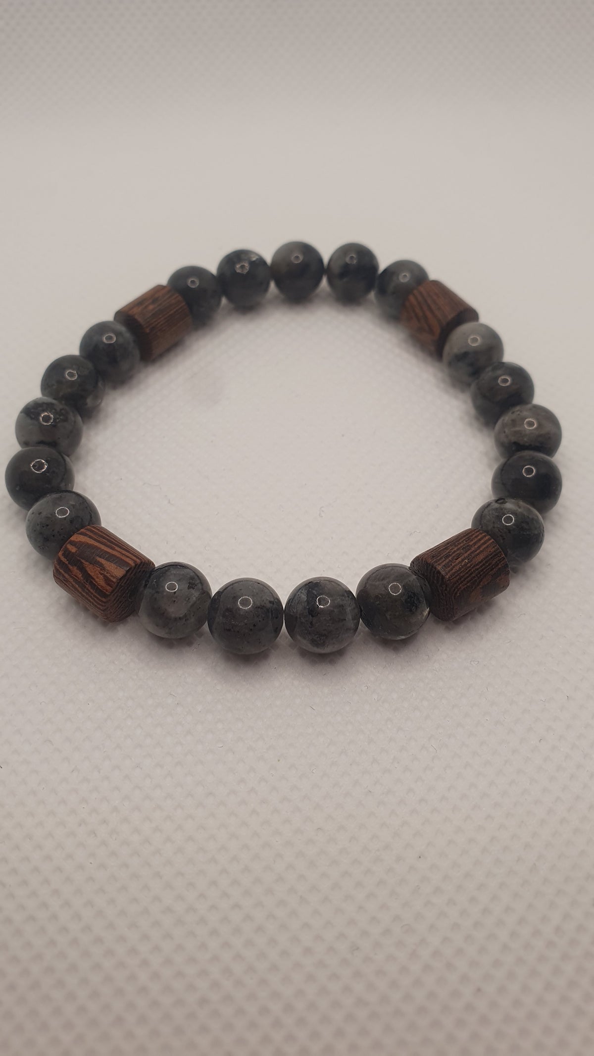 Bransoletka męska z Czarnego Labradorytu i naturalnego drewna 8 mm – R&S Éclat